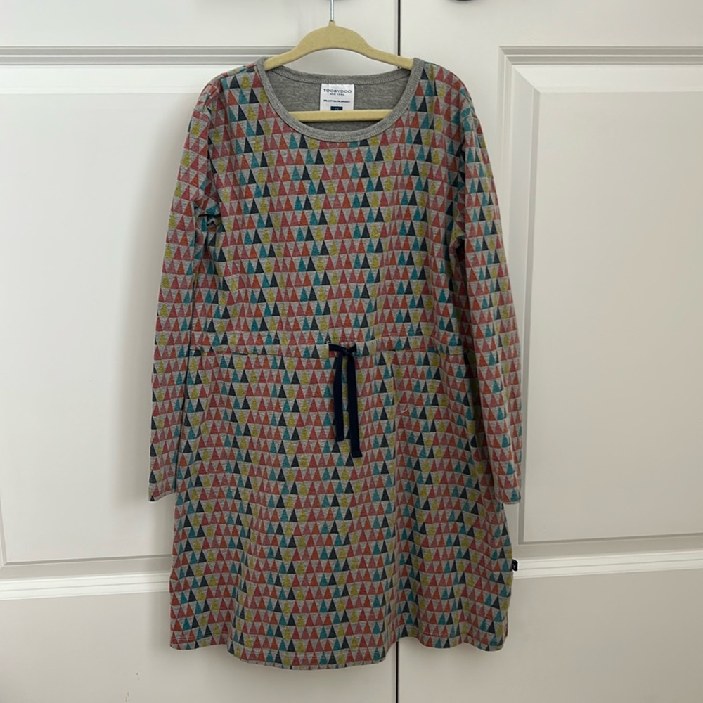 Toobydoo multi-colored cinch waist long sleeve dress. Great shape!